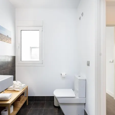 Home2book Chic & Stylish Rosalia Apartment